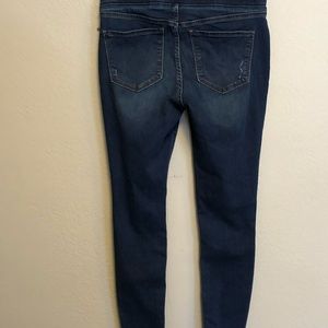 Old Navy sz 6 - Rockstar Midrise Jeggings Distress